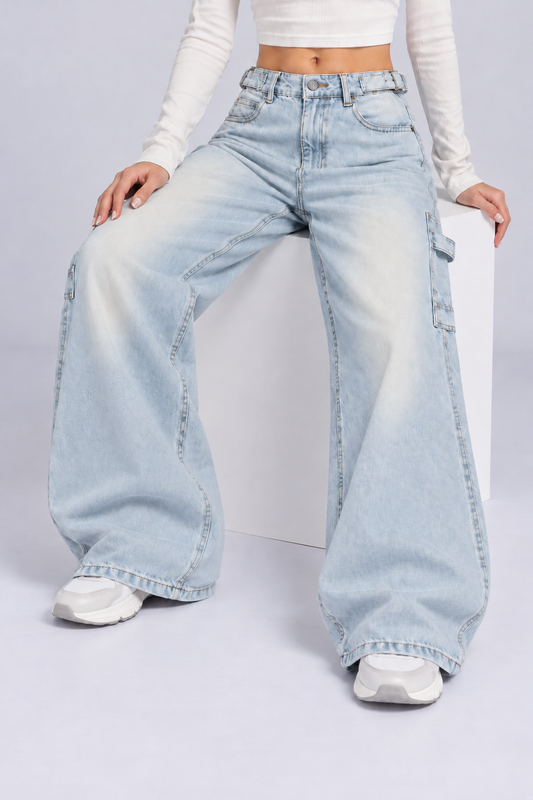 Sky Blue Mid-rise Carpenter Jeans.