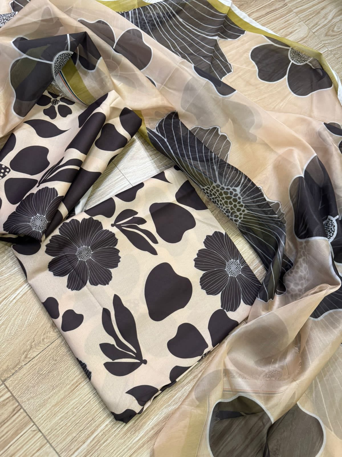 Digital Printed Swiss Lawn 3pc