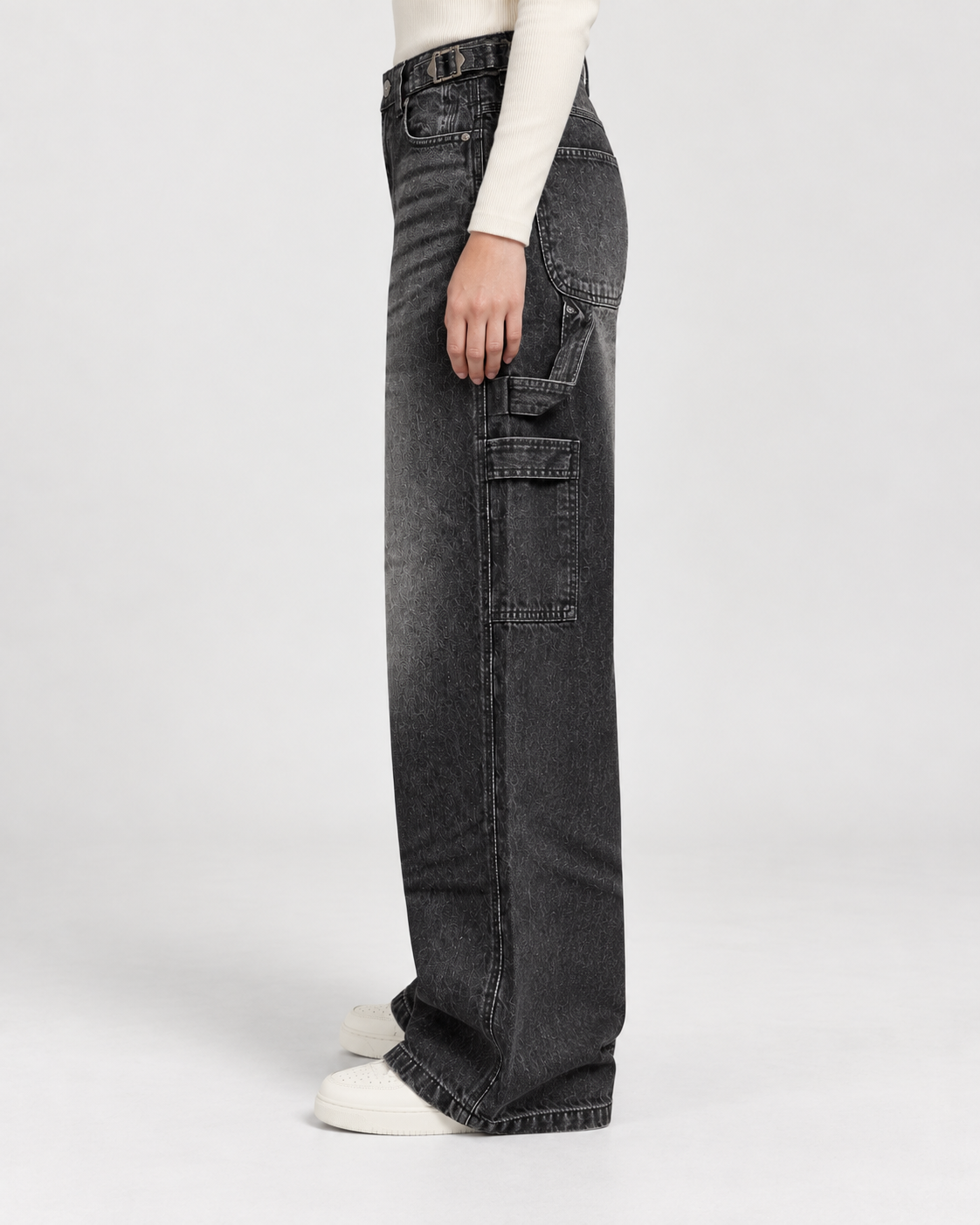 Charcoal Faded Black Mid-rise Carpenter Jeans.
